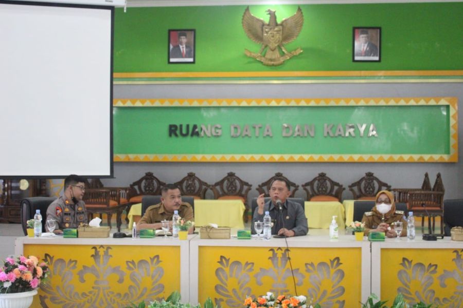 Bupati Labuhanbatu Berikan Reward bagi yang mau Vaksin