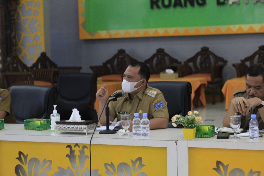 Bupati Labuhanbatu Perintahkan Camat Ransel dan Ratu Siapkan Depo Sampah