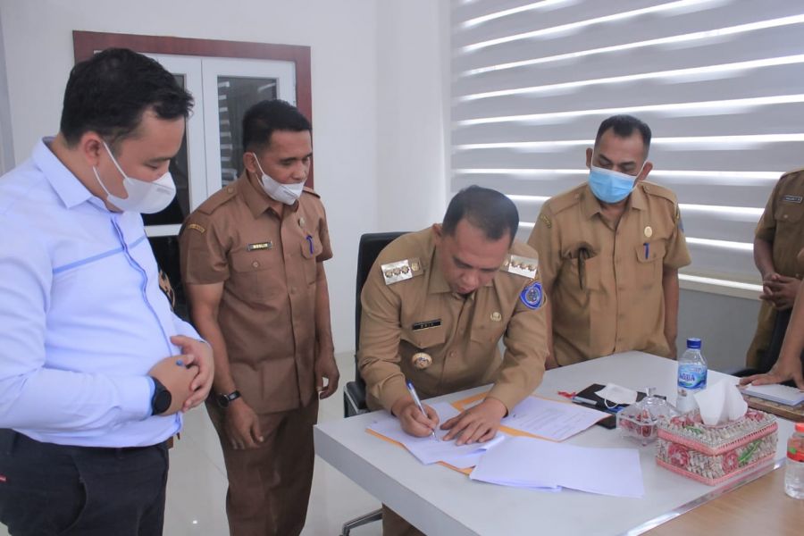 Bupati Tandatangani MoU Dengan PT. PLN UP3 Rantauprapat
