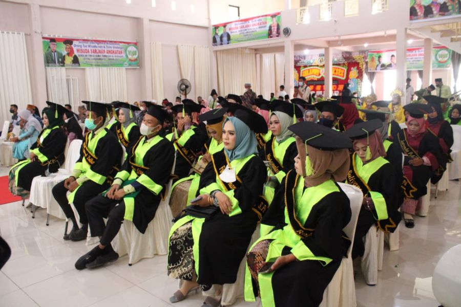 Hadiri Wisuda STITA, Bupati : Mahasiswa harus kreatif dan inovatif